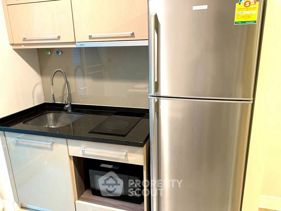 picture 1-BR Condo At The Crest Sukhumvit 49 Near BTS Thong Lor (ID 3347875) - 3/12