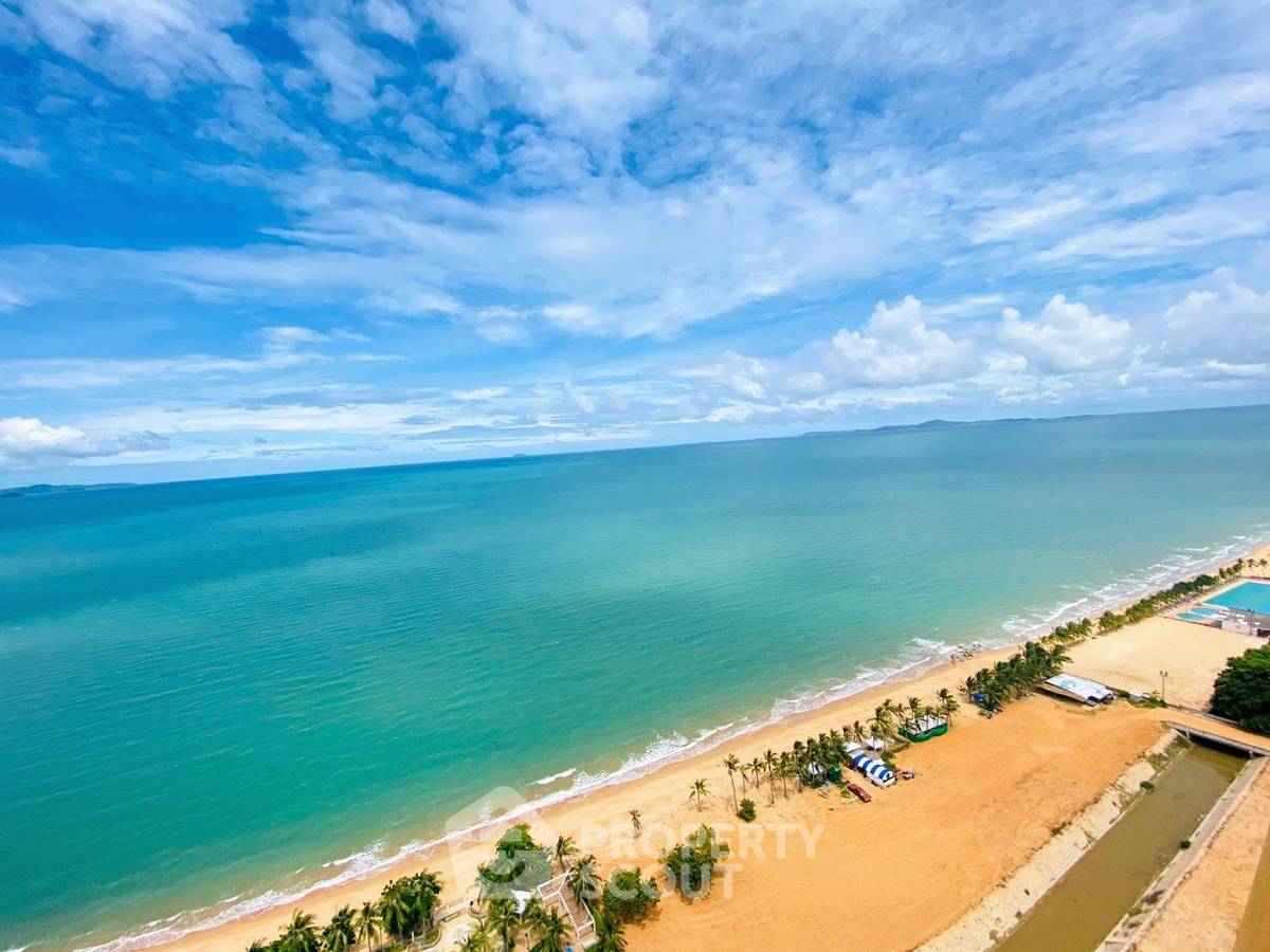 picture Studio Condo at Sunshine Beach Condotel close to Pattaya (ID 1824268) - 9/45