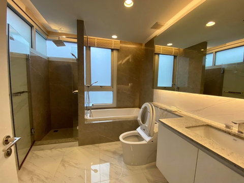 MN028538 | 3 ห้องนอน | 2 ห้องน้ำ | BTS Ekkamai | 137 ตร.ม. | 85,000 บาท/เดือน | ชั้น 22 — Nusasiri Grand Condo กรุงเทพฯ