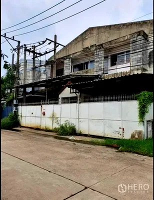 Factory for rent Samut Prakarn : For rent Warehouse 940 sqm in Phra Samut Chedi, Samut Prakan