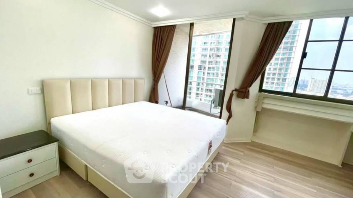 picture 25th-Floor 1-BR, Supalai Place Sukhumvit 39, BTS Phrom Phong (ID 3347368) - 2/3