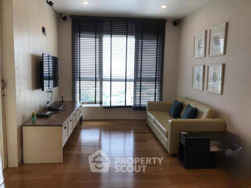 picture 90m To BTS Krung Thon Buri | 2-BR Hive Sathorn, 17th Floor (ID 2834438) - 5/7