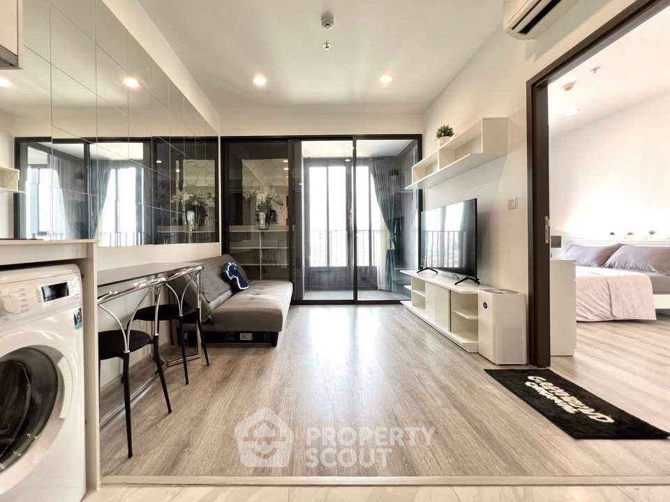 picture 32nd-Floor 1-BR 200m To MRT Phetchaburi | Ideo Mobi Asoke (ID 3347666) - 4/8