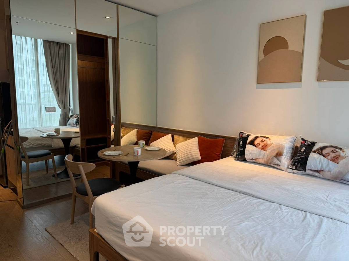 picture For Sale: 1-BR Park Origin Phrom Phong Near BTS Phrom Phong (ID 3347867) - 3/19