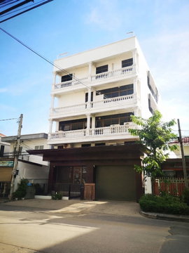 #OHR32 ให้เช่า ตึกสำนักงาน 4.5 ชั้น พร้อมลิฟต์ขนสินค้า📍 พัฒนาการ-อ่อนนุช