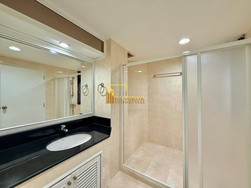 รูป Expansive 2 Bedroom Apartment For Rent in Chit Lom For Rent - BR20633AP - รูปที่ 20/39