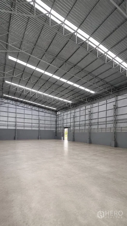 picture For rent Warehouse 1000 sq.m. in Bang Khun Thian, Bangkok - 3/4