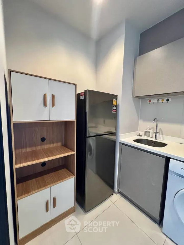 picture 1-BR Condo at Life Asoke - Rama 9 near MRT Phra Ram 9 (ID 3347770) - 8/11