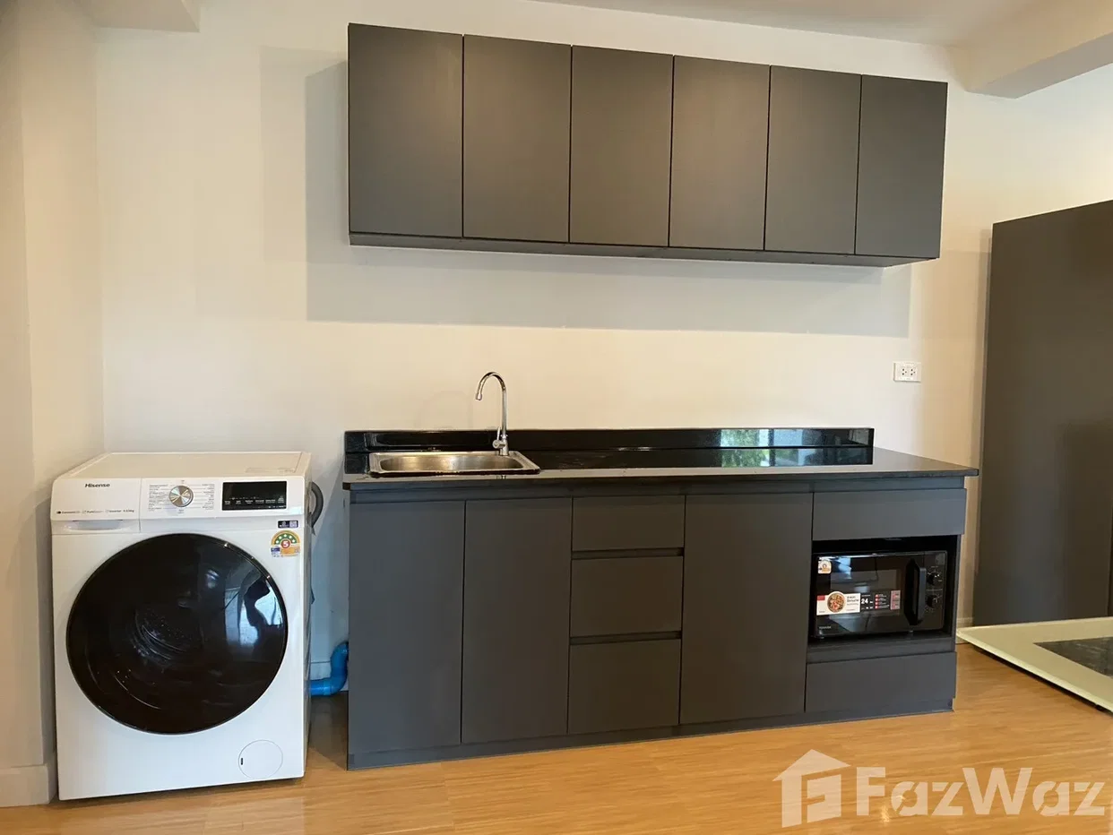 picture Eastwood Park for sale 6816302 - 7/12