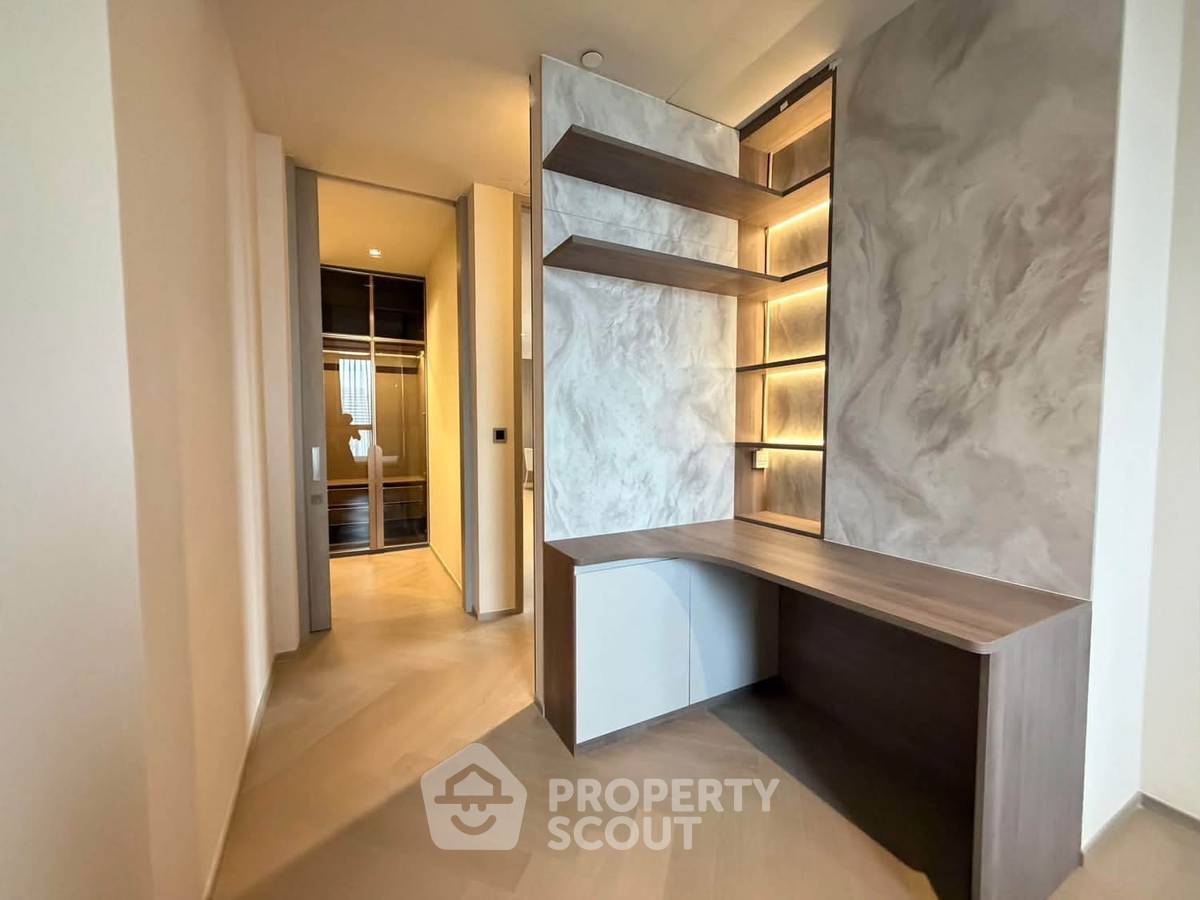 picture Spacious 4-BR 182 Sqm At The Reserve Sathorn Near BTS Sala Daeng (ID 3348731) - 9/12