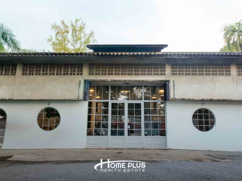 🏭 Land with Warehouse for Sale in Udomsuk 7, Wachiratham Sathit 6