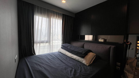 PFD-09218 Condo for sell, Life Asoke Hype : Luxurious, modern-design condo, fully furnished.