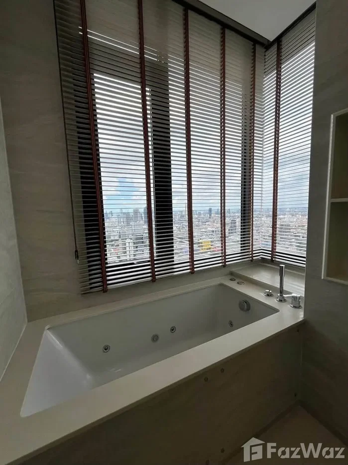 picture 2 BR Condo in The Address Siam-Ratchathewi 6816150 - 11/12