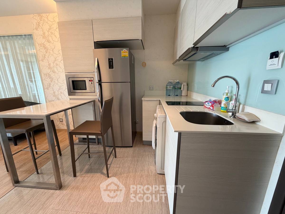 picture Great Value 1-BR At H Sukhumvit 43, 24th Floor Near BTS Phrom Phong (ID 402550) - 4/13