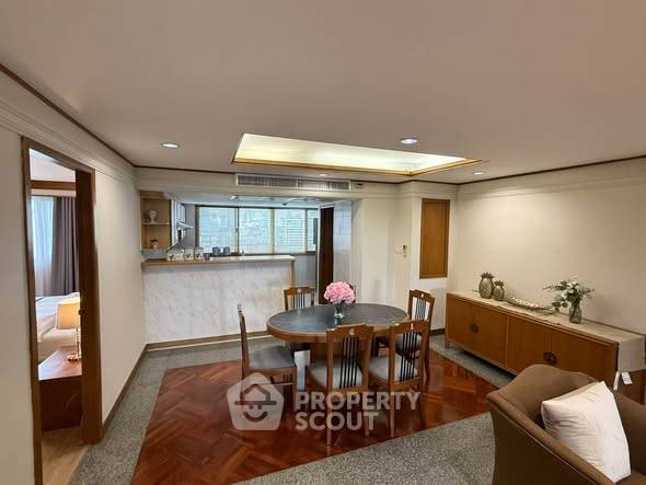 รูป คอนโดสองห้องนอน 114 ตร.ม. United Tower Thong Lor ใกล้ BTS ทองหล่อ (ID 3348806) - รูปที่ 4/15
