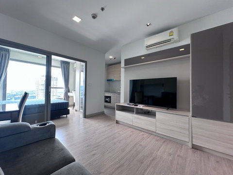 ให้เช่า : Casalunar mesto 1 bed 33 ตรม ชั้น 26 พร้อมเข้าอยู่ ชั้นสูงวิวภูเขา Fully furnished 