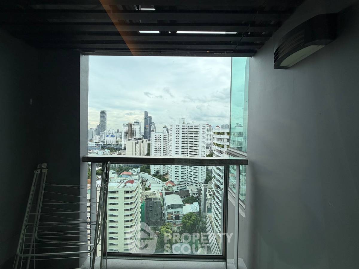 picture Great Value 1-BR At H Sukhumvit 43, 24th Floor Near BTS Phrom Phong (ID 402550) - 9/13