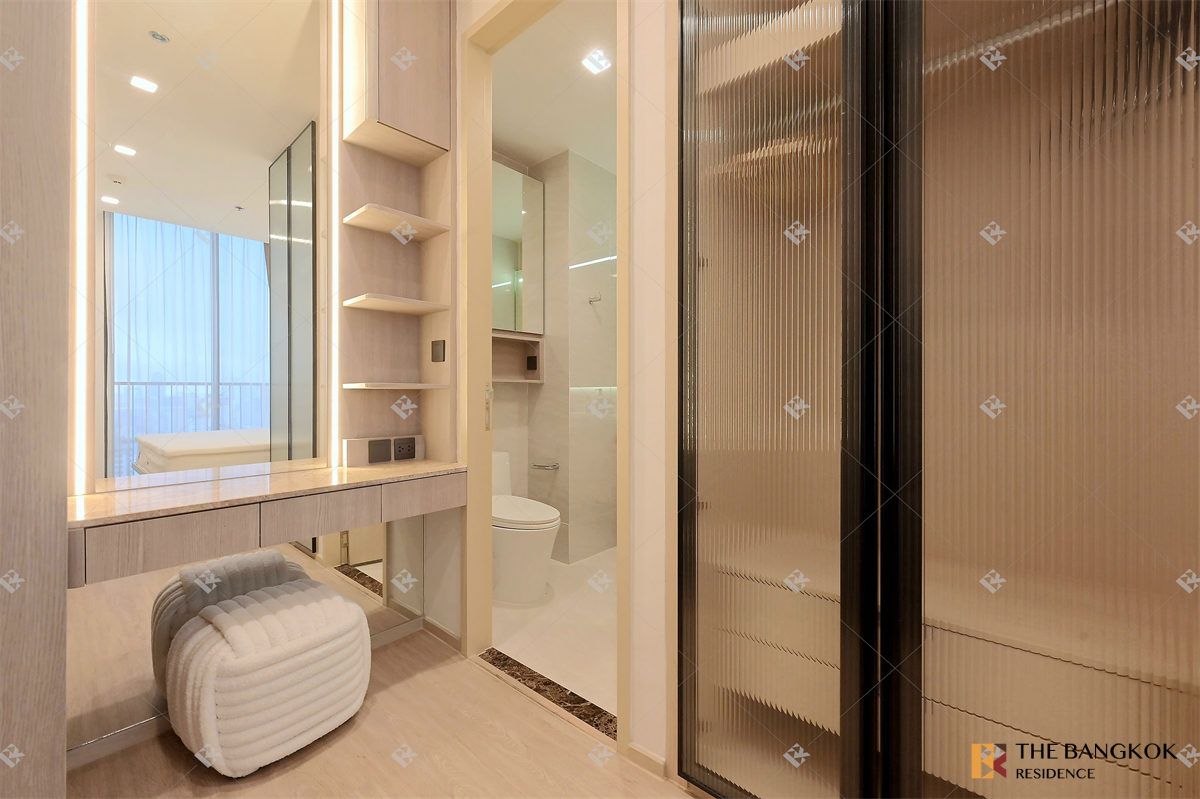 picture High-potential Location, Not as Expensive as You Think NOBLE STATE 39 near BTS Phrom Phong - 7/10