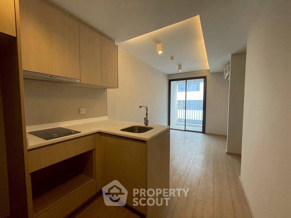 picture 1-BR Condo at Maestro 12 Ratchathewi near BTS Ratchathewi (ID 3167372) - 1/8