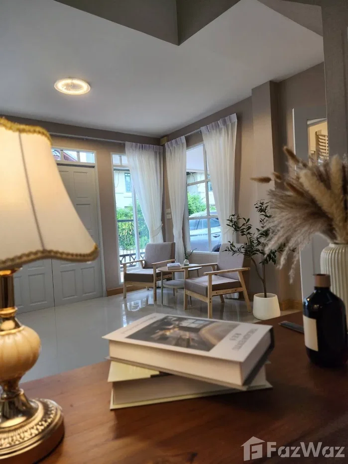 picture Fully Renovated 2-Storey Detached House | Modern Minimal 6810785 - 14/25