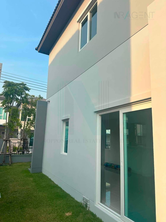 รูป ขายบ้านแฝด โครงการ แกรนด์ พลีโน่ เมกา บางนา 2 ชั้น 3 ห้องนอน 3 ห้องน้ำ - รูปที่ 2/8
