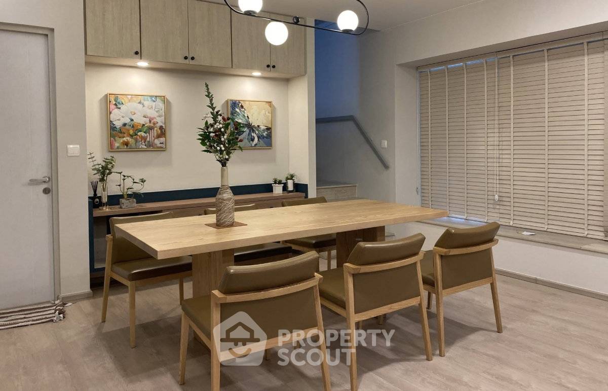 รูป บ้าน 3-ห้องนอน ที่ อัญญ่า บางนา-รามคำแหง 2 ใน ดอกไม้ (ID 3348400) - รูปที่ 3/10