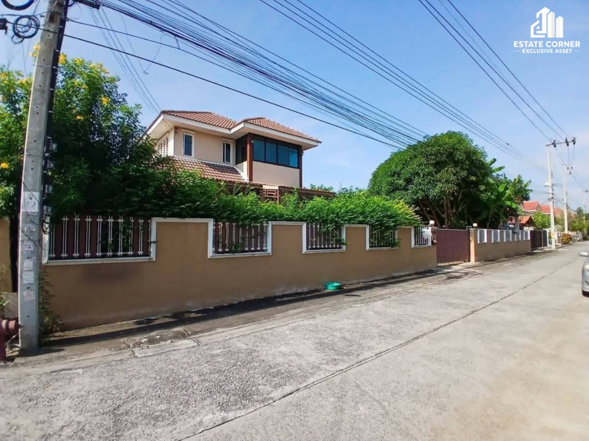 ขายบ้านสวนสวย 200 ตร.ว. อยู่ใน หมู่บ้าน รติรัตน์3 ลาดปลาดุก-คลองตาชม  ซอยวัดลาดปลาดุก ไทรน้อย