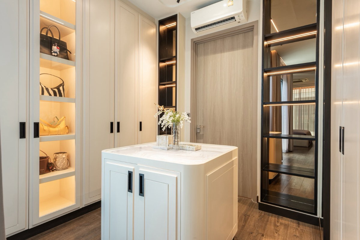 รูป บ้านเดี่ยวพูลวิลล่าหรูระดับ Ultra-Luxury! BELGRAVIA บางนา-พระราม 9 บิวท์อินสวยจัดเต็ม พร้อมสังคมส่วนตัวขั้นสุดเพียง 65 ครอบครัว สภาพใหม่พร้อมอยู่ - รูปที่ 23/67