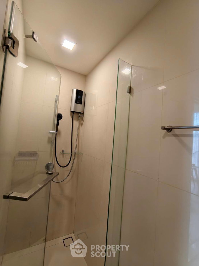picture 1-BR Condo at Centric Ratchayothin near BTS Ratchayothin (ID 3349919) - 3/12