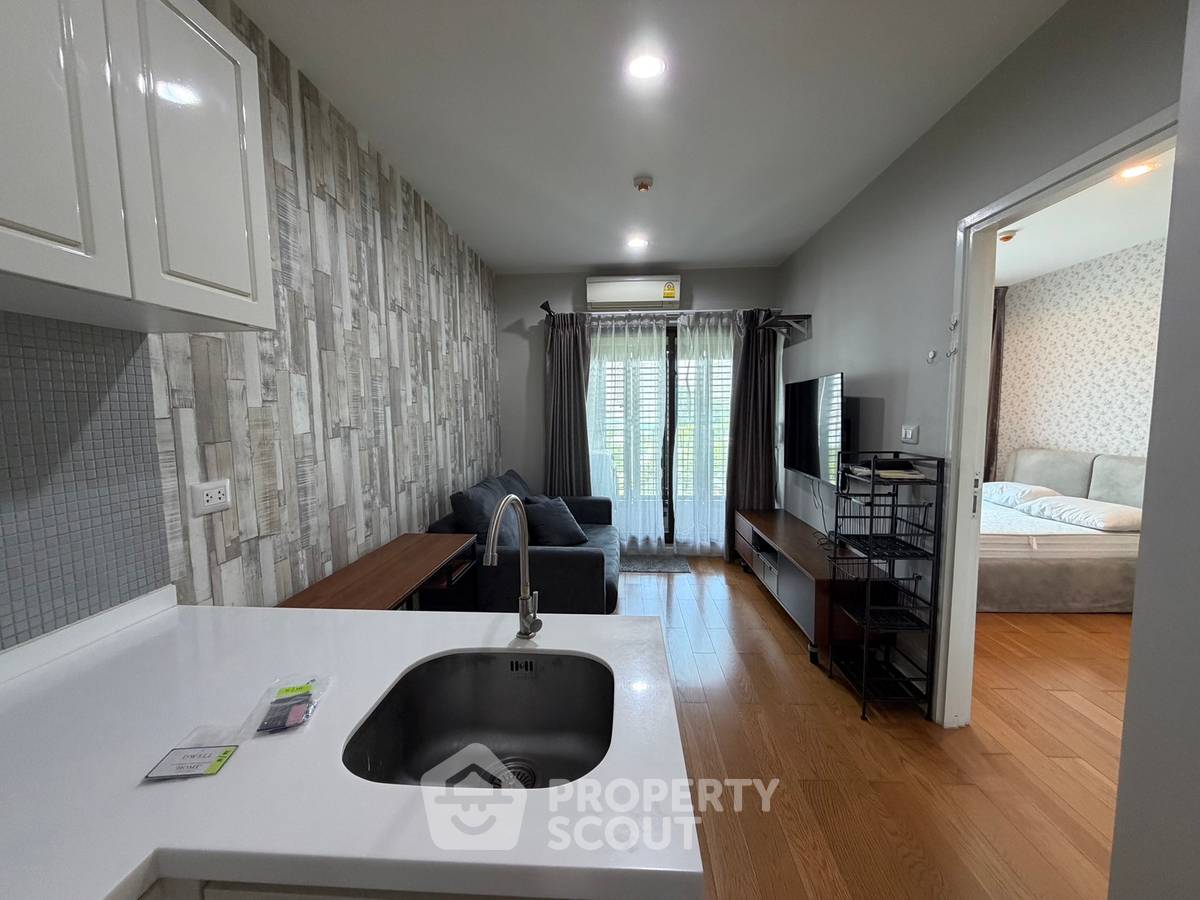 picture 1-BR Condo at Condolette Dwell Sukhumvit 26 near BTS Phrom Phong (ID 2209277) - 2/11