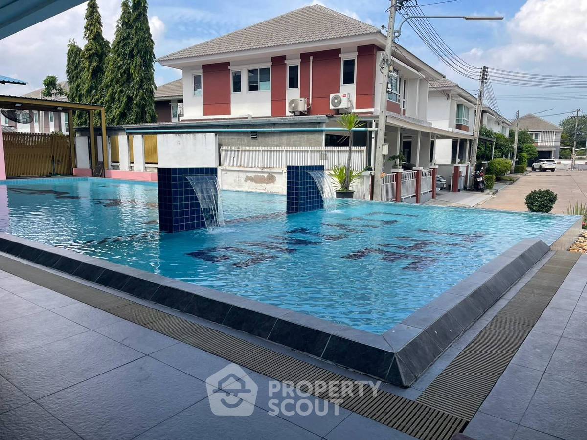 รูป คอนโด 3-ห้องนอน ที่ เดอะ ลิฟวิ่ง คอนโด ศรีราชา ใกล้ บ่อวิน (ID 3348795) - รูปที่ 22/26