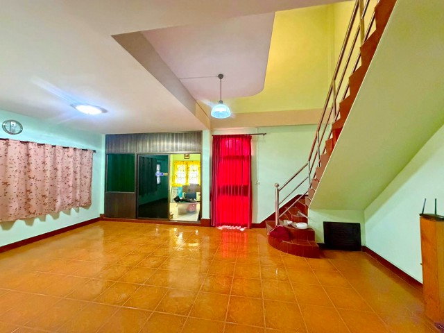 รูป ถนนเลี่ยงเมืองชลบุรี 110ตร.ว. 440ตร.ม. 8นอน บ้านสวน-หนองข้างคอก ศุภาลัย การ์เด้นวิลล์ ชลบุรี บ้าน 2 ชั้น 4 น้ำ - รูปที่ 3/7