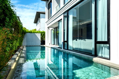 บ้านเดี่ยว กรุงเทพมหานคร : บ้านเดี่ยวพูลวิลล่าหรูระดับ Ultra-Luxury! BELGRAVIA บางนา-พระราม 9 บิวท์อินสวยจัดเต็ม พร้อมสังคมส่วนตัวขั้นสุดเพียง 65 ครอบครัว สภาพใหม่พร้อมอยู่