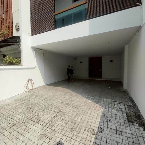 4-bed home office for rent, 400 sqm, 33 sq wah, Watthana