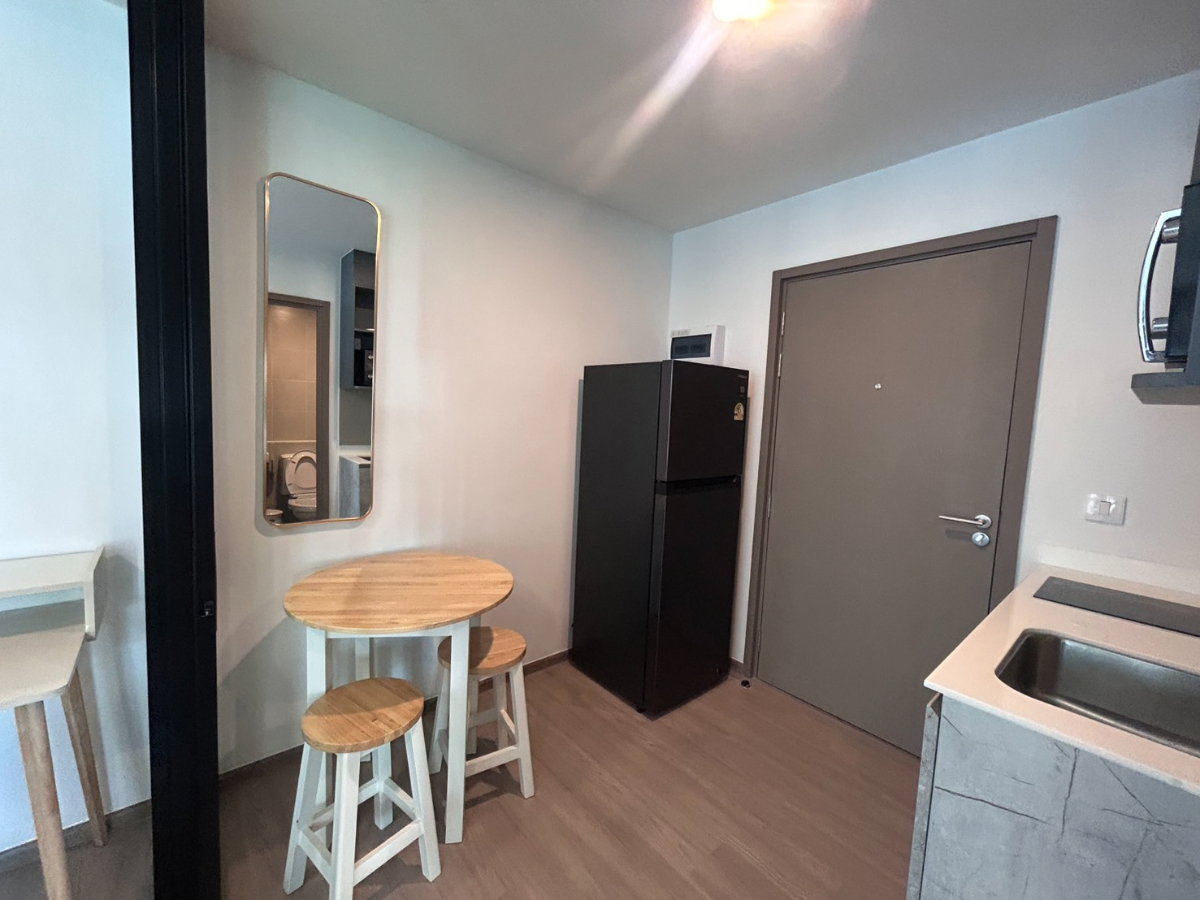 picture ✨🔥 Beautiful, move-in ready unit! 🏙️ Condo for rent at Aspire Ratchayothin Great location, convenient travel, near 🚆 BTS Ratchayothin 📍 - 7/10