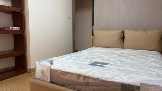 S010110 Baan Samsen
