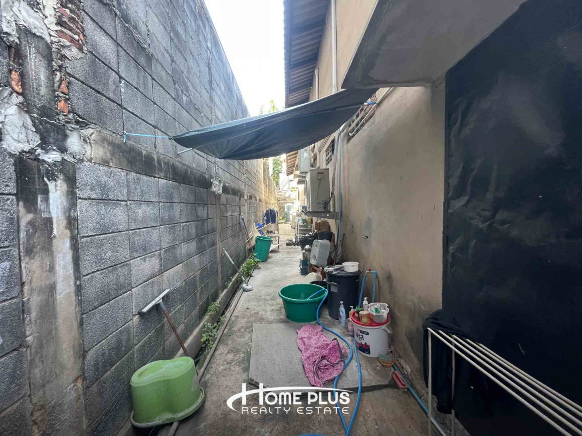 picture ð Land with Warehouse for Sale in Udomsuk 7, Wachiratham Sathit 6 - 6/18