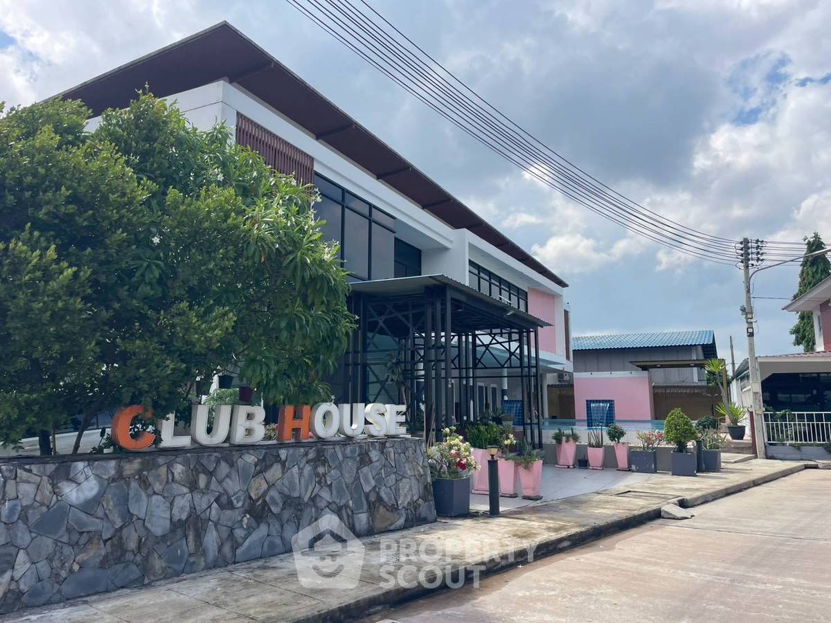 รูป คอนโด 3-ห้องนอน ที่ เดอะ ลิฟวิ่ง คอนโด ศรีราชา ใกล้ บ่อวิน (ID 3348795) - รูปที่ 21/26