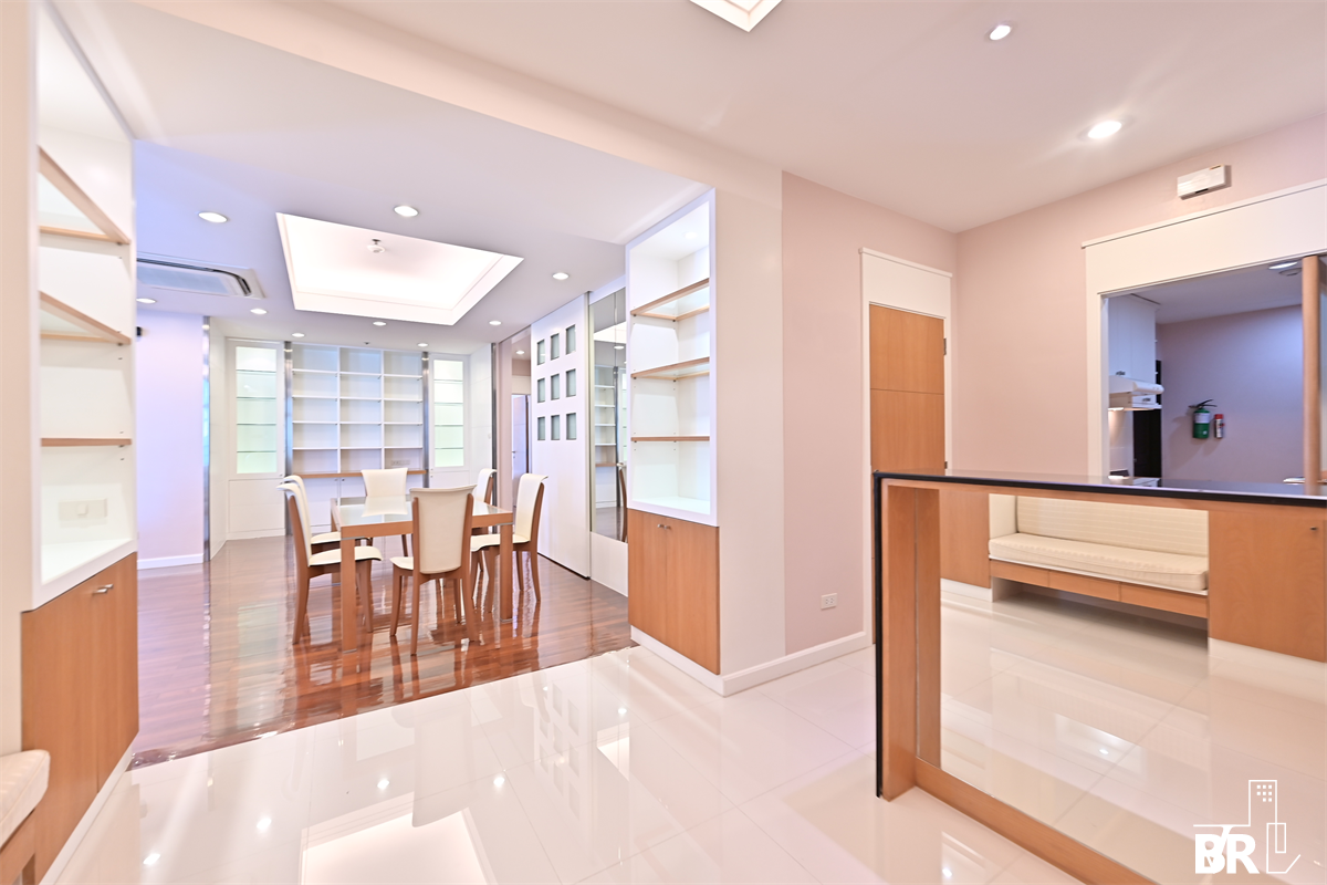 รูป แกรนด์ หลังสวน ใกล้ BTS สถานีราชดำริ ห้องหลุดจอง ราคาน่าคบหา - รูปที่ 2/10