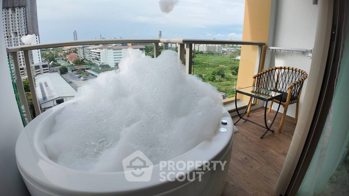 รูป คอนโด 1-ห้องนอน ที่ เดอะ ริเวียร่า โอเชี่ยน ไดร์ฟ ใกล้ หาดจอมเทียน (ID 3349903) - รูปที่ 2/33