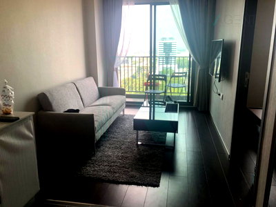 Condos for rent : For rent condo C EKKAMAI Building 1, Floor 18,1 bed room, Room size 35.00 sqm