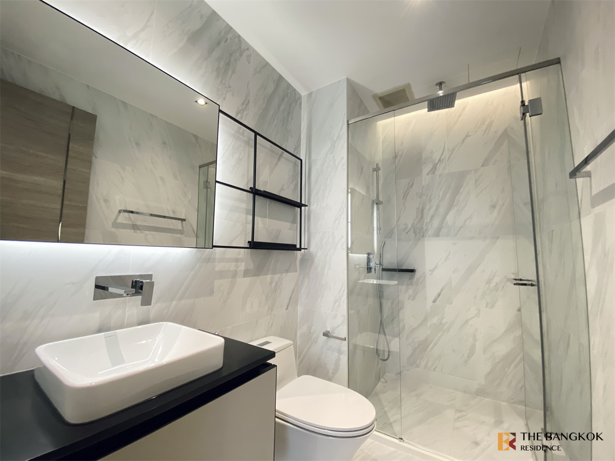 picture Hurry to book!! Unexpected value The Room Sukhumvit 38 - 9/10