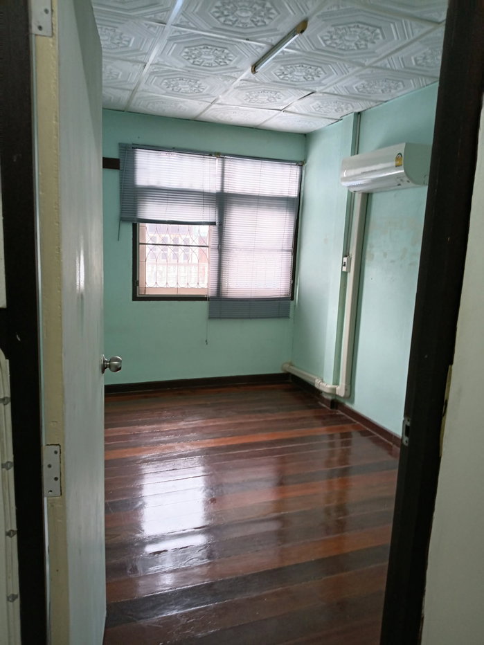 รูป ขายด่วน บ้านทาวน์เฮาส์ หมู่บ้าน ร่มไทร เดินทางสะดวกใกล้ Btsสำโรง - รูปที่ 4/9