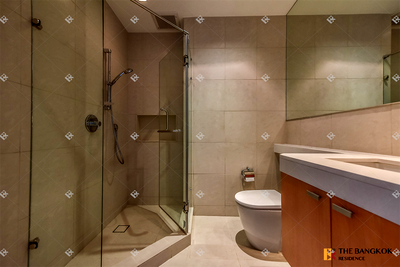 Condos for rent : Luxury Condo in Central City Location Athenee Residence near BTS Phloen Chit