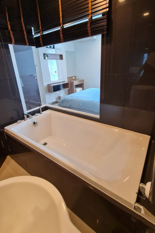 picture Code: 26KJ5227  for rent Rhythm Sathorn 🔥🔥 Line ID: @kjcondo (with @)🔥🔥 - 4/14