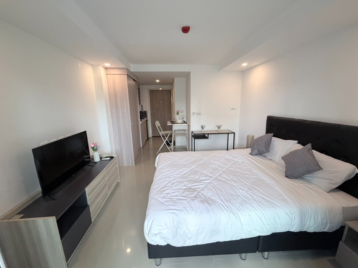 picture Condo for Rent at Sea Saran Bang Saray Beach (D6909097) - 1/9