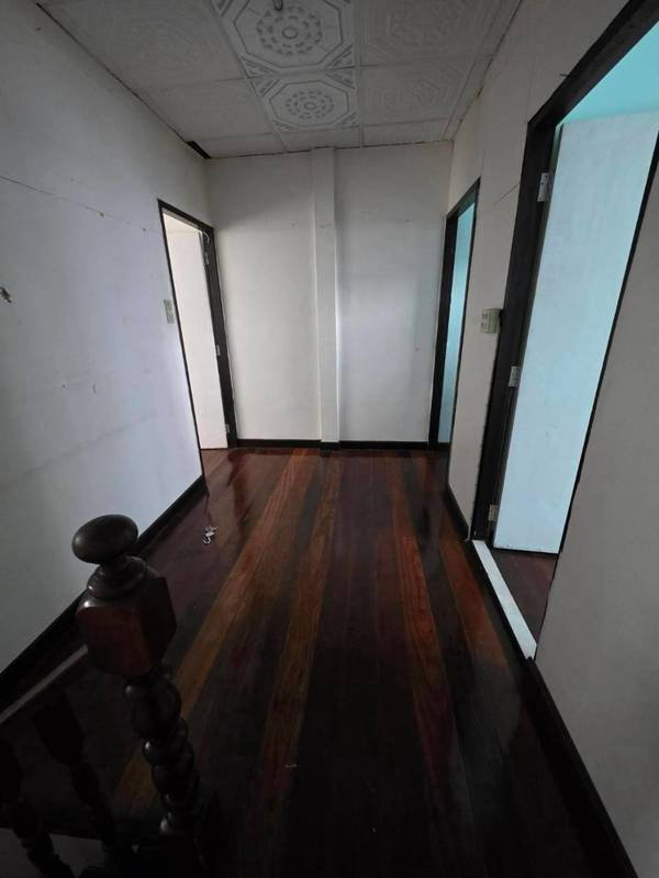 รูป ขายด่วน บ้านทาวน์เฮาส์ หมู่บ้าน ร่มไทร เดินทางสะดวกใกล้ Btsสำโรง - รูปที่ 5/9