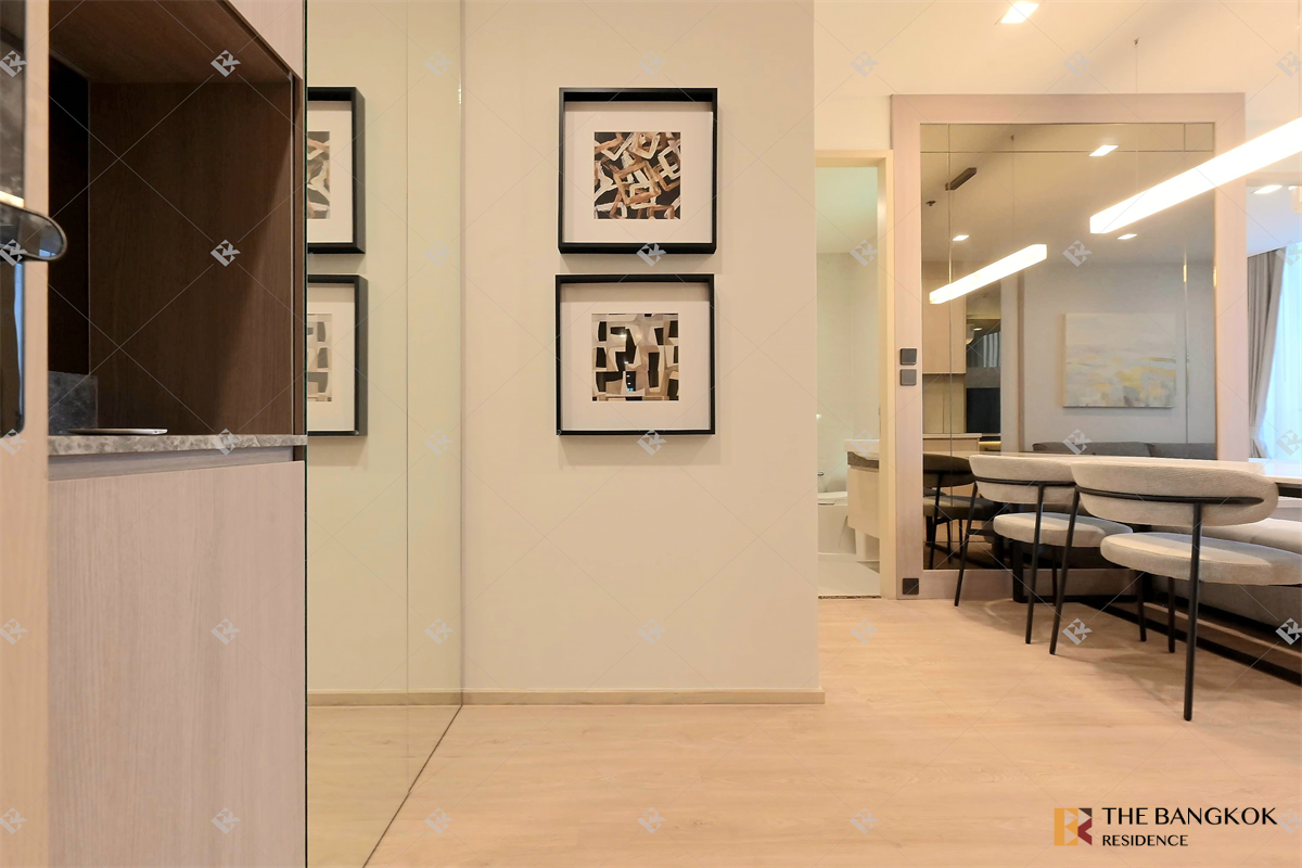 picture High-potential Location, Not as Expensive as You Think NOBLE STATE 39 near BTS Phrom Phong - 8/10