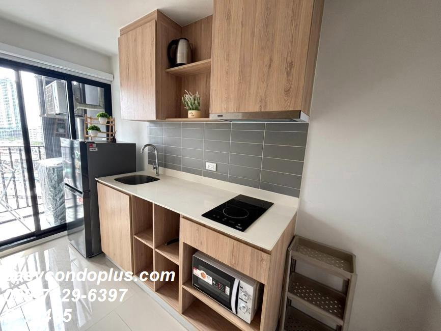 รูป 💥 [ 𝐏-𝟏𝟎𝟒𝟔𝟓 ] FOR RENT : Chewathai Pinklao วิวตึกเมือง ชั้น 12! ใกล้ MRT บางยี่ขัน 𝟏𝟔,𝟎𝟎𝟎 บาท/ด. | Line @easycondoplus | 099-229-6397 - รูปที่ 4/7
