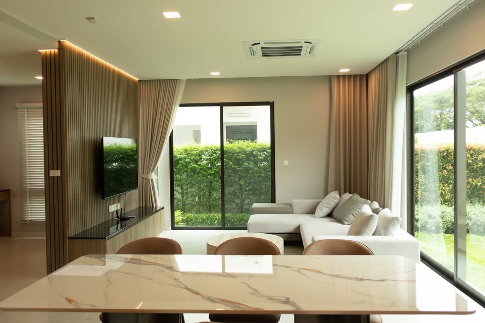 รูป ให้เช่าบ้านเดี่ยว บ้านใหม่หรู Mantana Bangna Km.15  ใกล้ Mega Bangna / IKEA / สนามบินสุวรรณภูมิ  4 ห้องนอน 5 ห้องน้ำ  Line: @ideally.property - รูปที่ 4/27